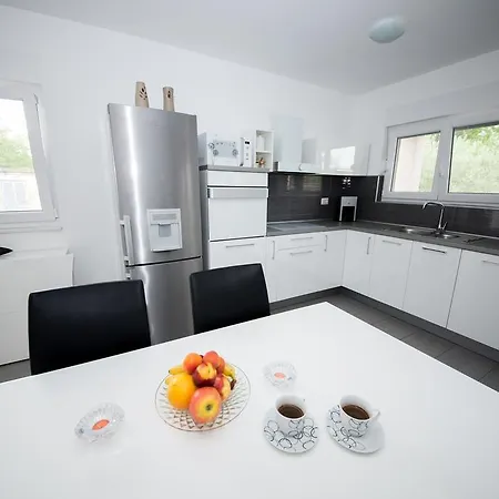 Niko Appartement *