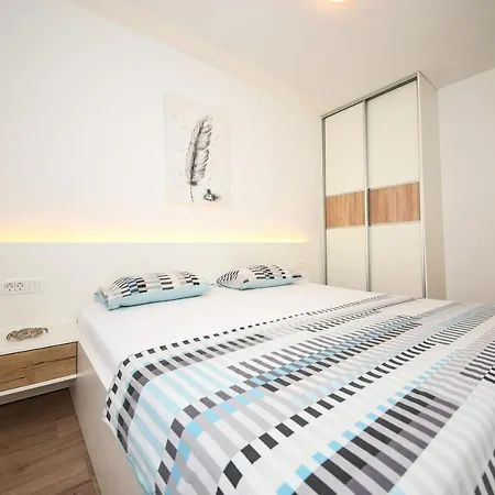 Niko Apartment